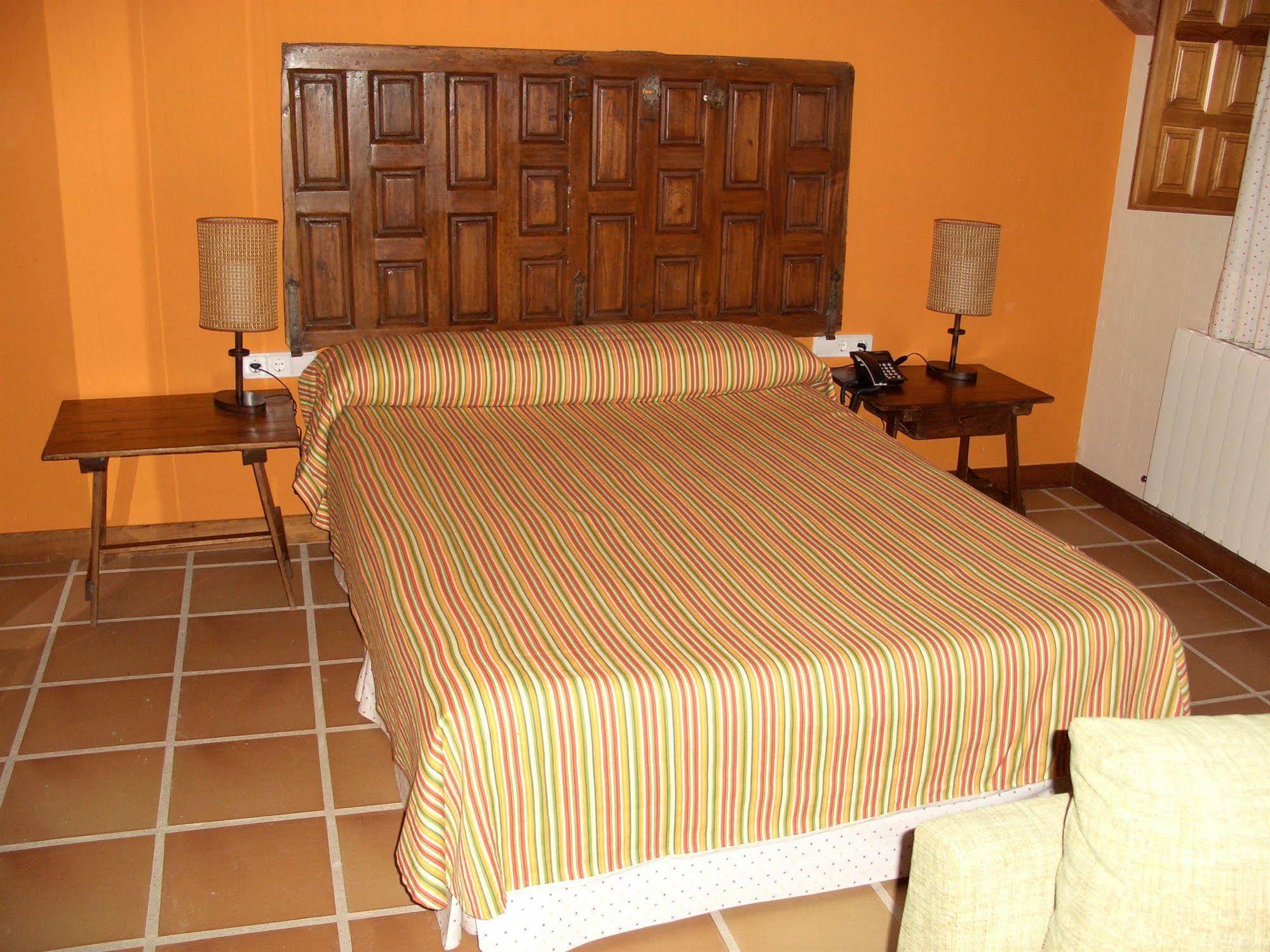 Tierras De Moya Hotel Los Huertos Exterior photo